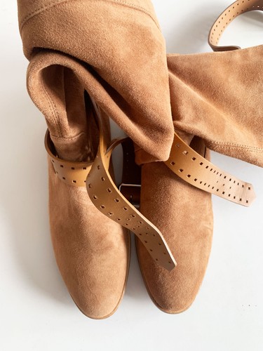 Unused boots cognac with